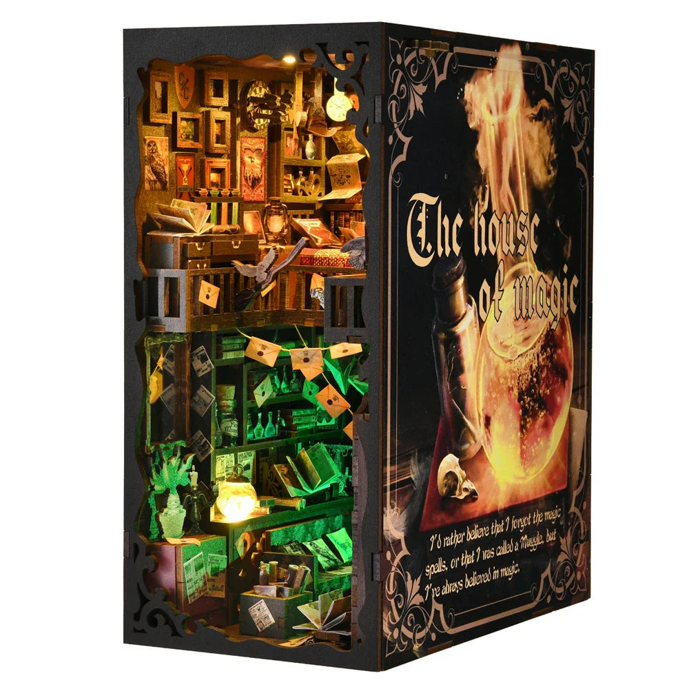 The House of Magic Book Nook Shop name