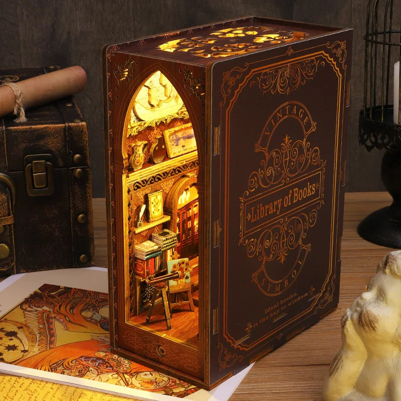 Miniature Book Nook - Book Nook